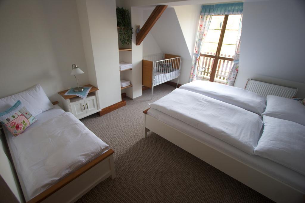 Hotel Farma Basarovi Prosecne Zewnętrze zdjęcie